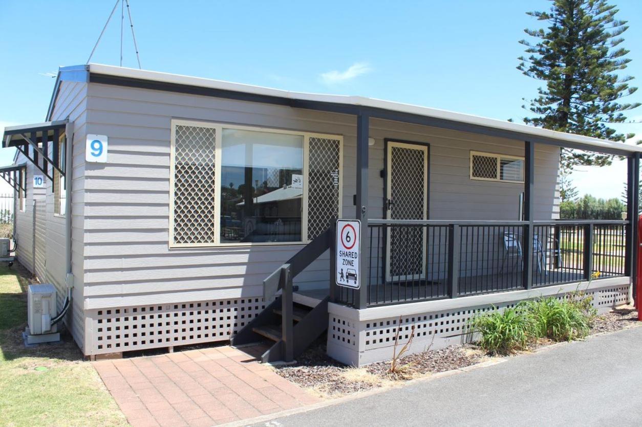 Christies Beach Tourist Park Exterior photo